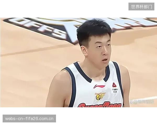 王少杰宣布离开广东队,其内线防守和篮板能力将吸引多支球队关注。 王少杰宣布离开广东队,其内线防守和篮板能力将吸引多支球队关注。